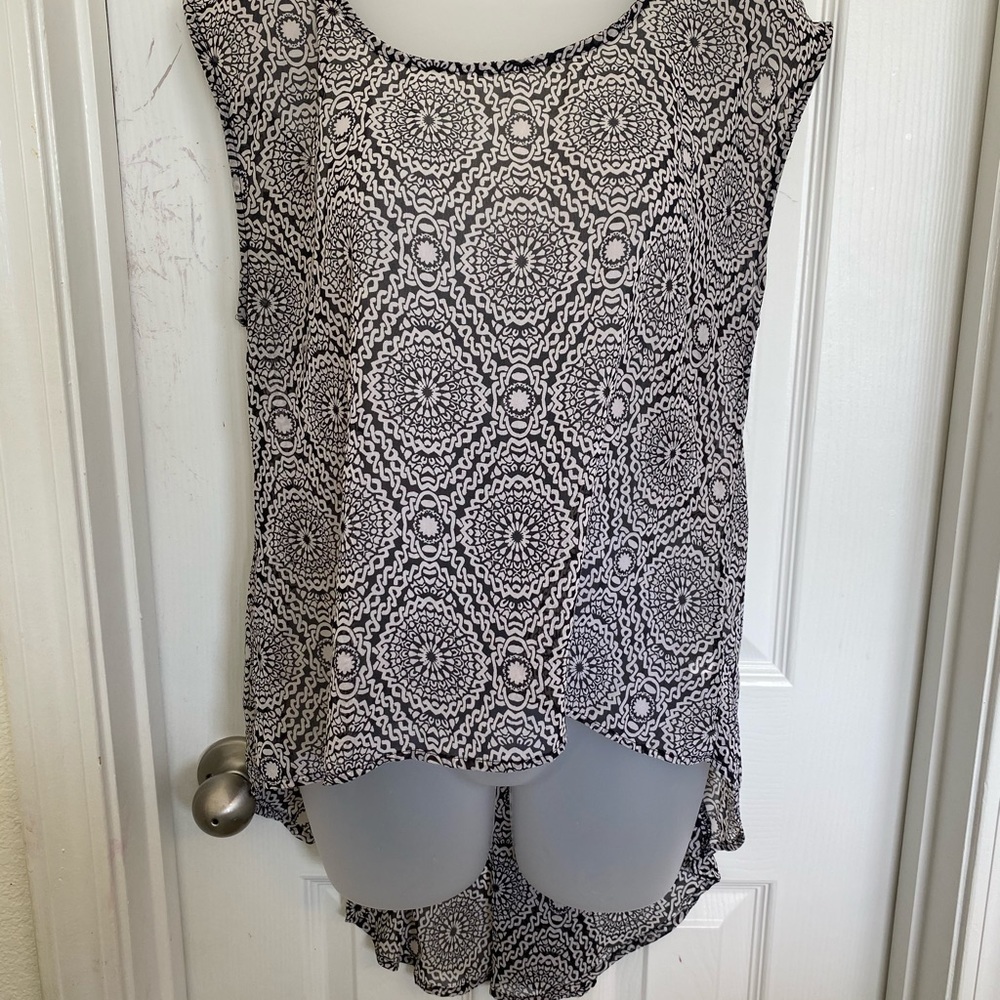 Flowy boho style high low top